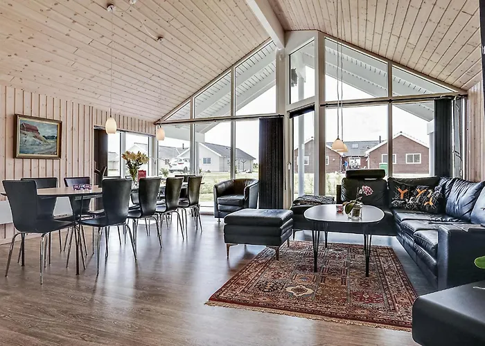 Four-bedroom With A Fireplace In Богенсе